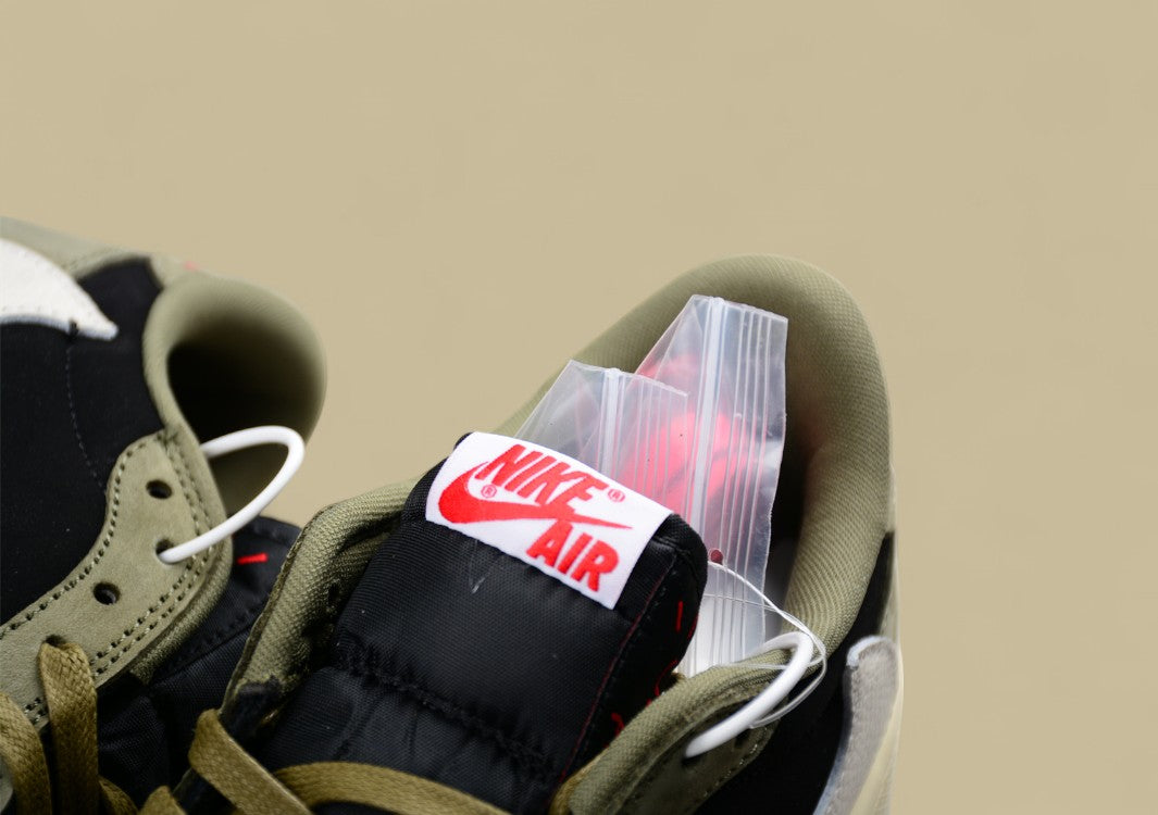 Travis Scott x Air Jordan 1 Low OG “Olive”