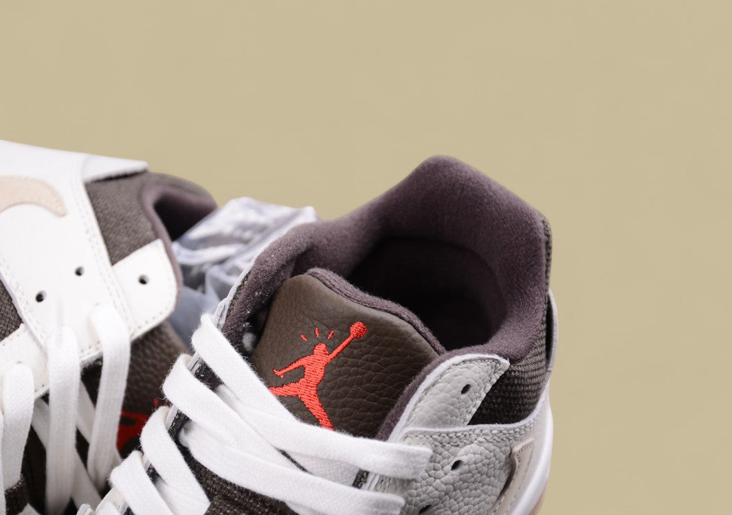 Travis Scott x Jordan Jumpman Jack TR ”University Red“