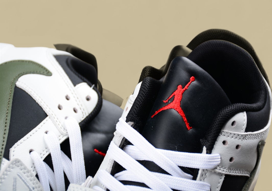 Travis Scott x Jordan Olive Cut The Check Inverted Hook Velcro Fashion Basketball Shoes