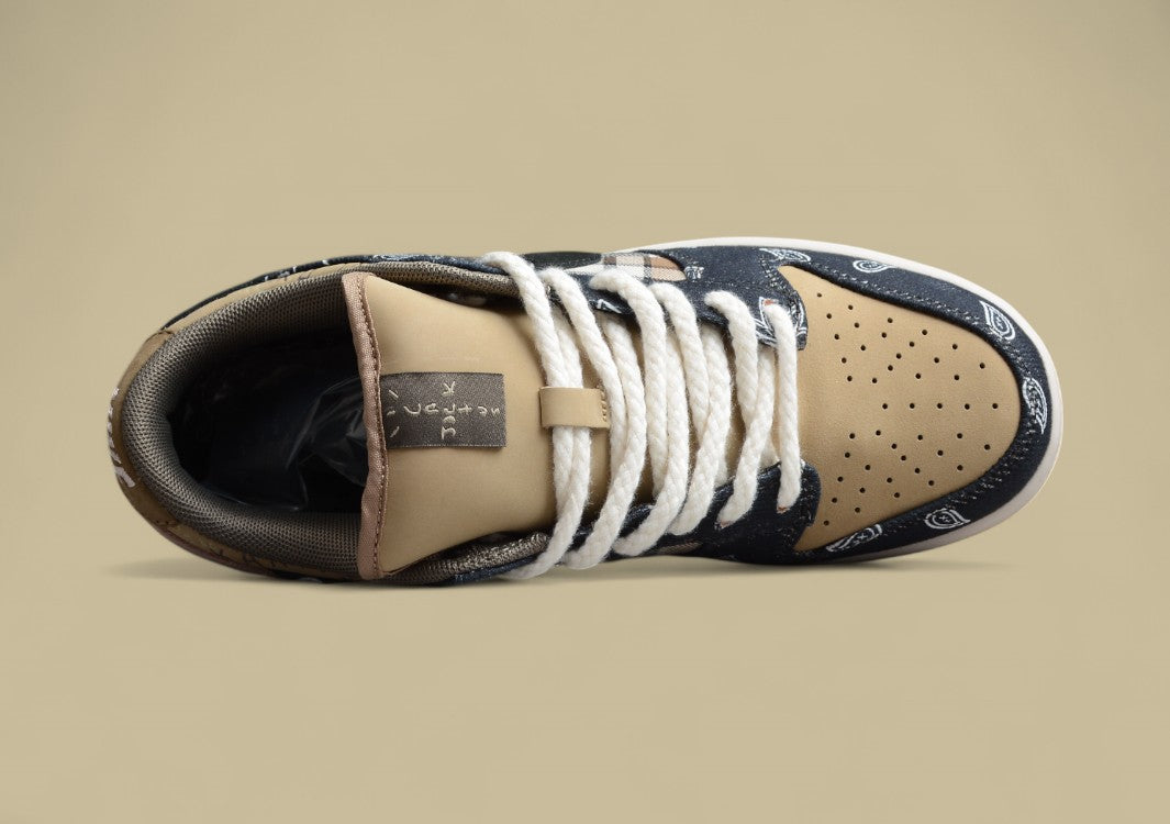 Travis Scott x Nike SB Dunk Low Cashew Flower Splicing Low-Top Sneakers