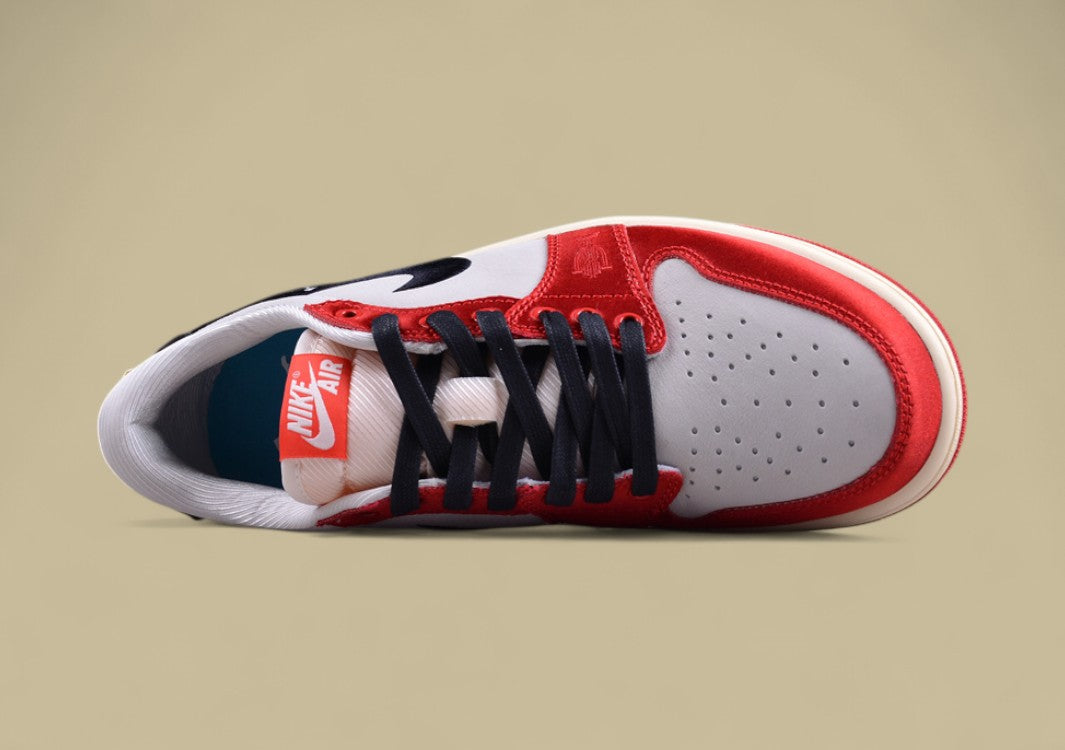 Trophy Room x Air Jordan 1 Low OG "Rookie Card - Home"