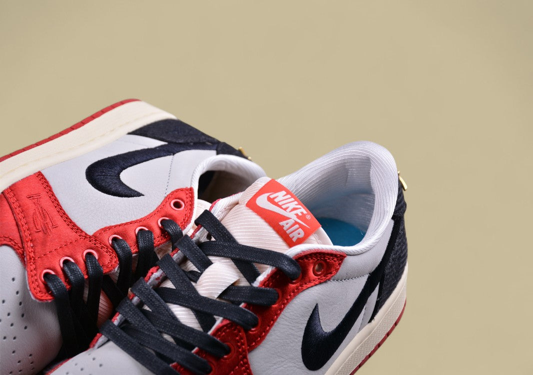 Trophy Room x Air Jordan 1 Low OG "Rookie Card - Home"