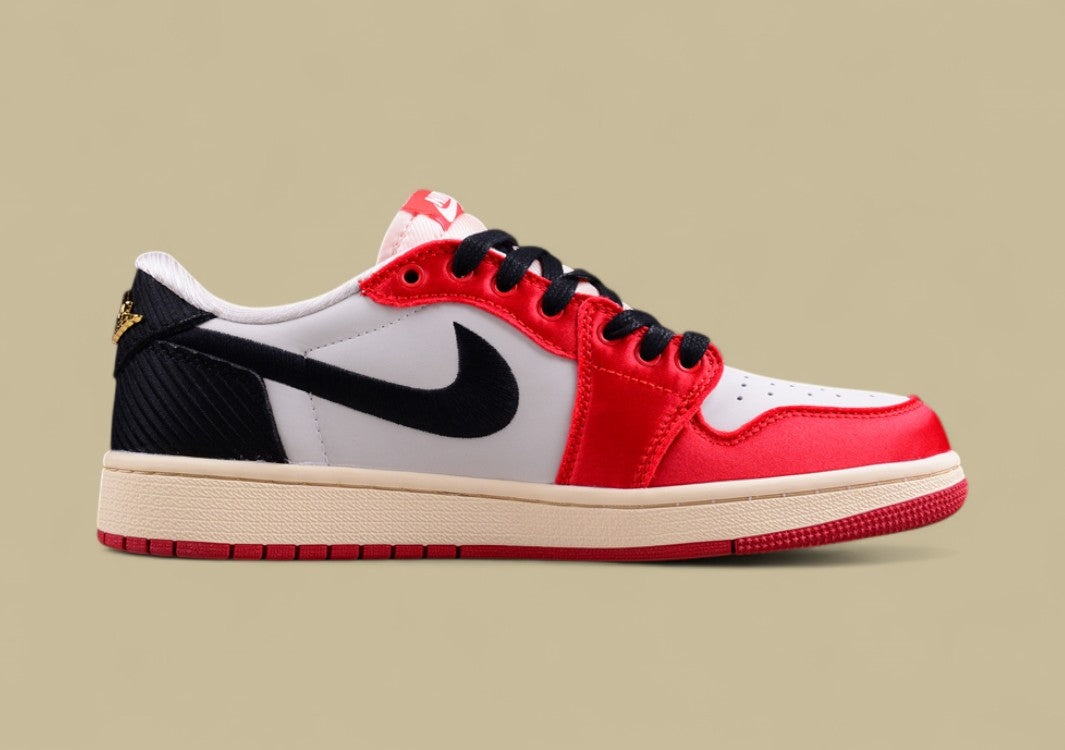 Trophy Room x Nike Air Jordan 1 Retro Low OG SP"Away"