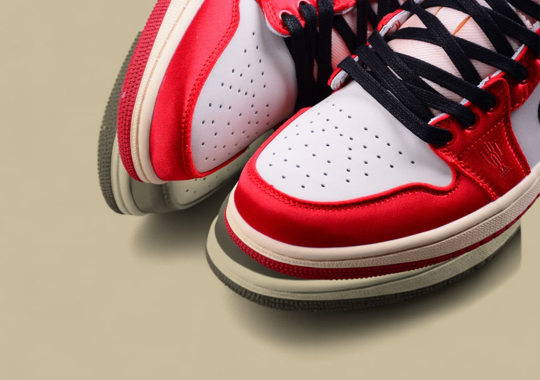 Trophy Room x Nike Air Jordan 1 Retro Low OG SP"Away"