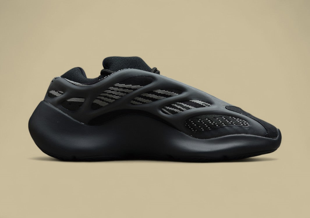 Yeezy 700 V3 "Alvah" Coconut 700 All Black Black Warrior