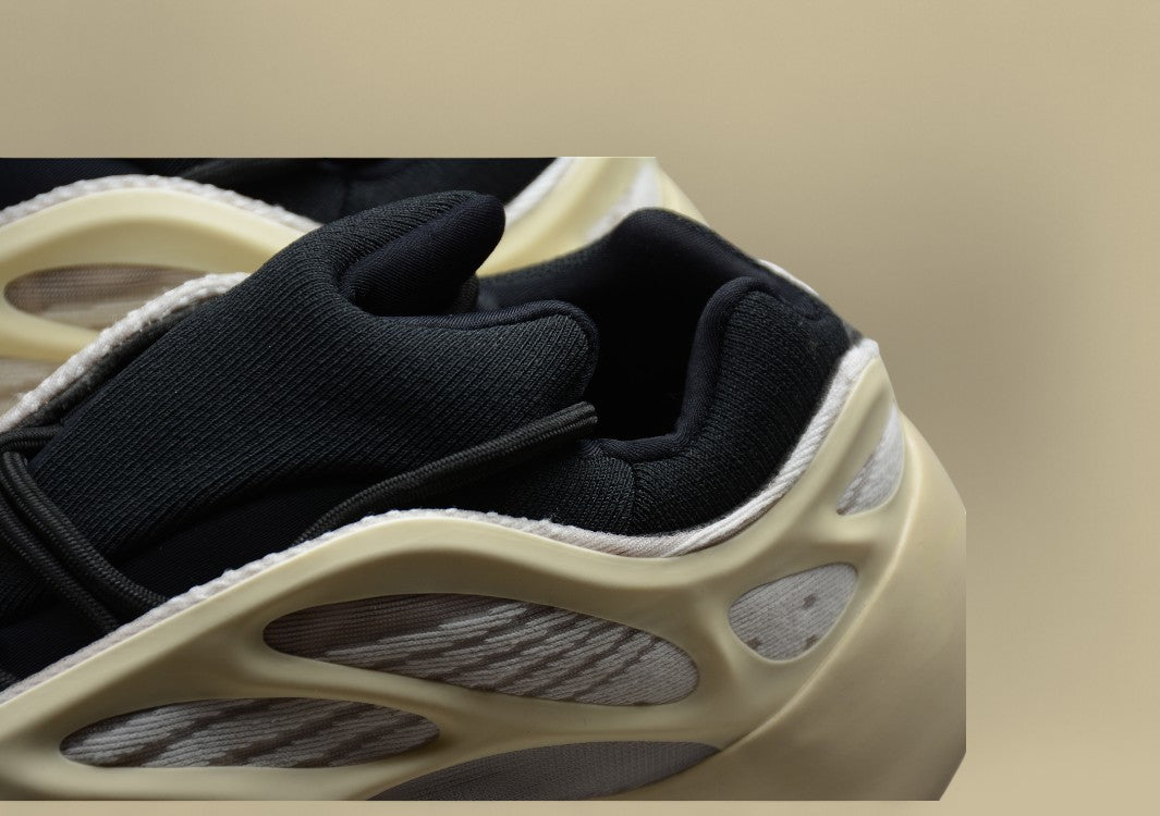 Yeezy 700 V3 "Azael" Coconut 700 Luminous Retro Daddy Shoes