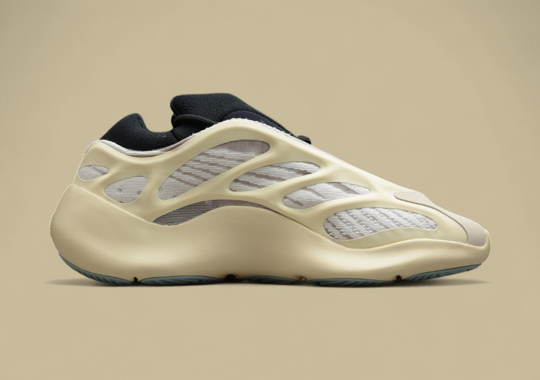 Yeezy 700 V3 "Azael" Coconut 700 Luminous Retro Daddy Shoes