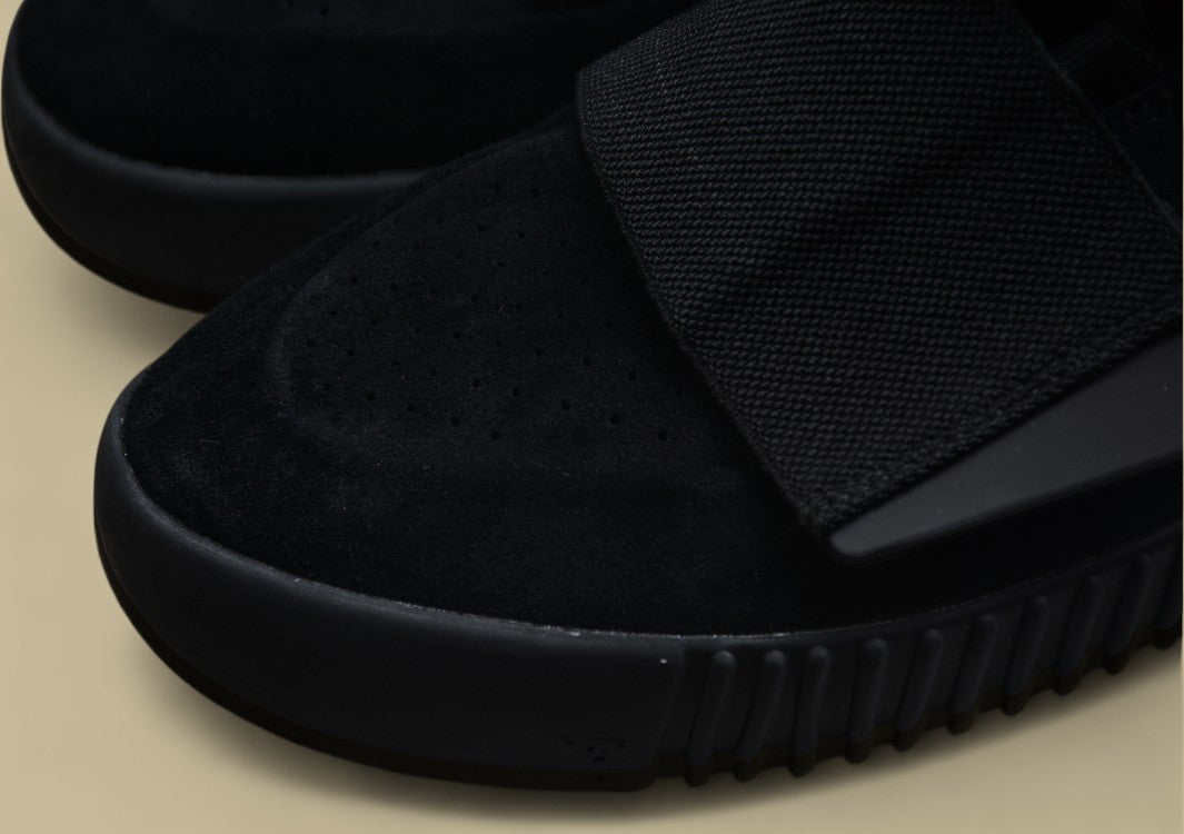 Yeezy 750 Boost OG "Black" High Top Warrior