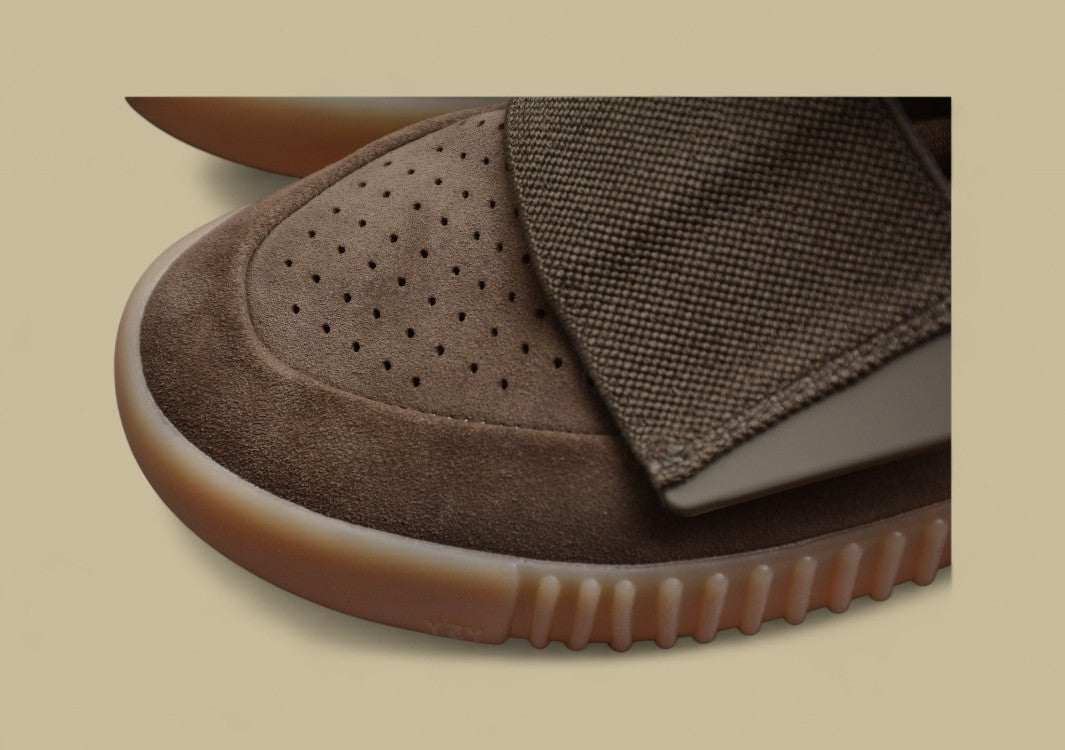 Yeezy 750 Boost OG Coconut High Top Dark Brown