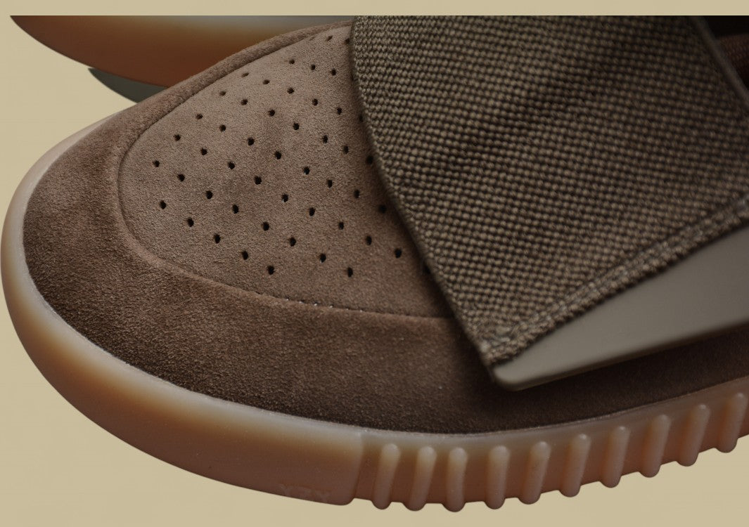 Yeezy 750 Boost OG Coconut High Top Gray White