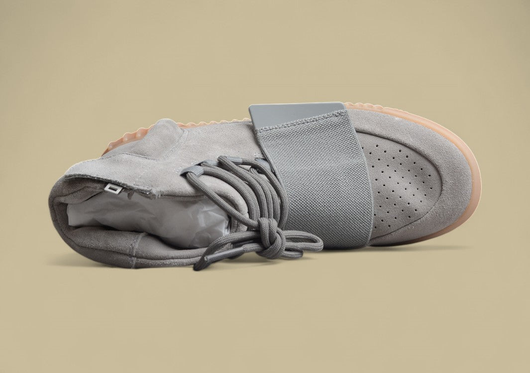 Yeezy 750 Boost OG "Grey Gum" Coconut High Top Luminous Gray
