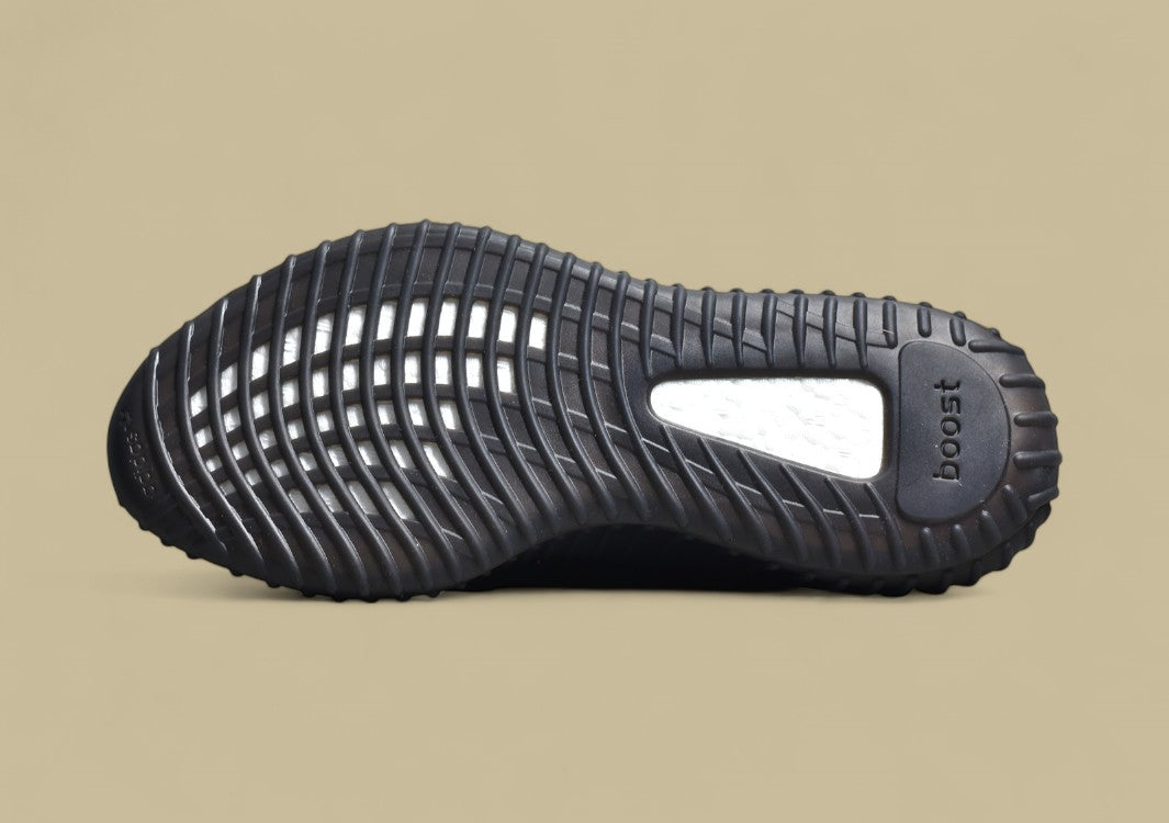 Yeezy Boost 350 V2 Core Black Red