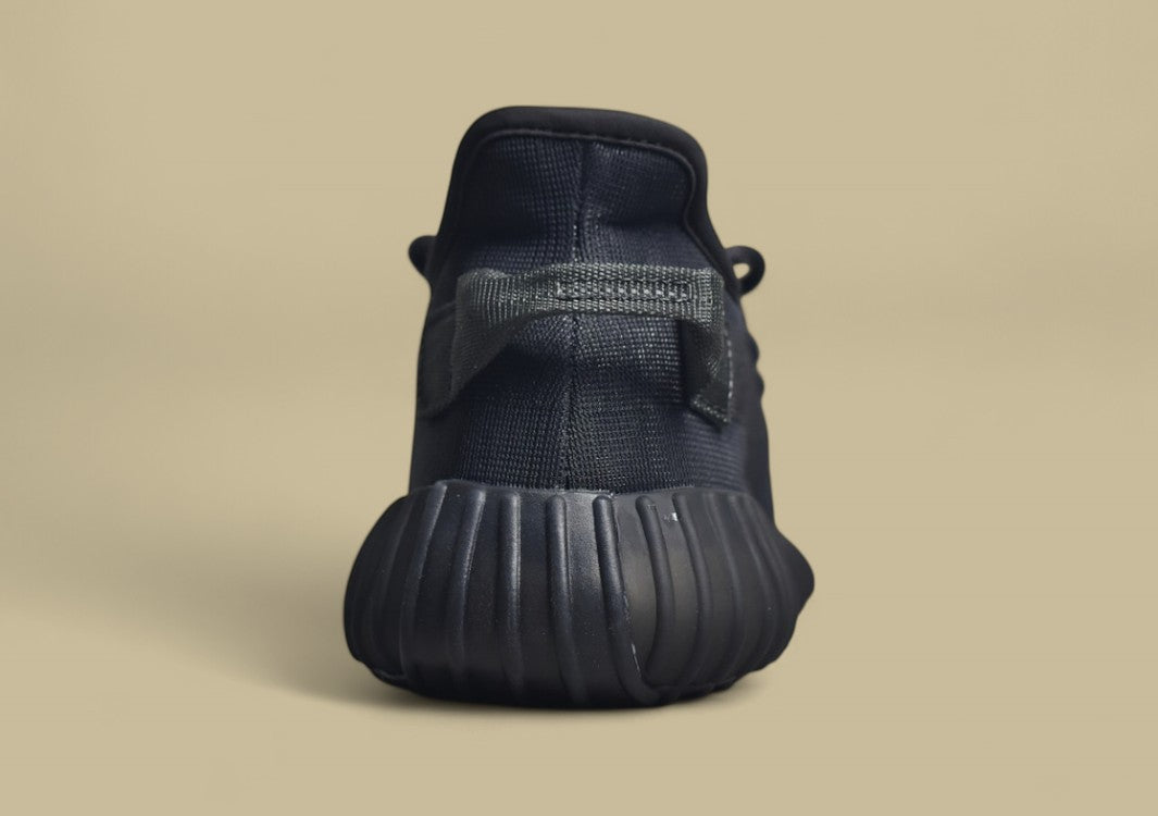 Yeezy Boost 350 V2 Mono Black