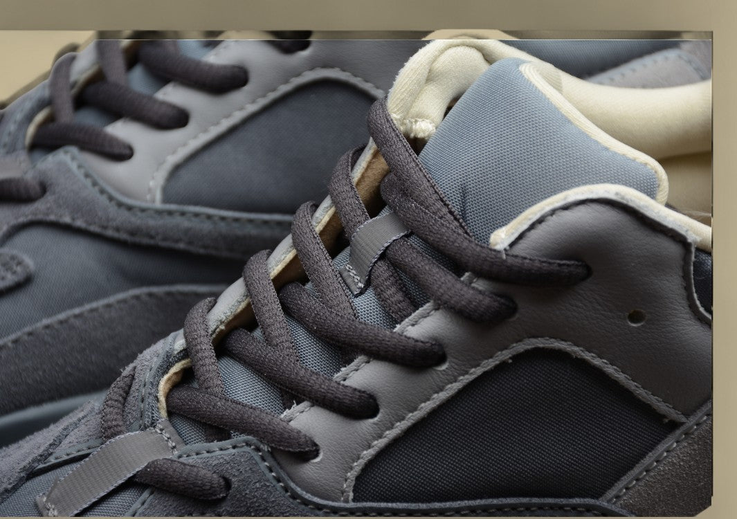 Yeezy Boost 700 "Magnet" Coconut Magnet