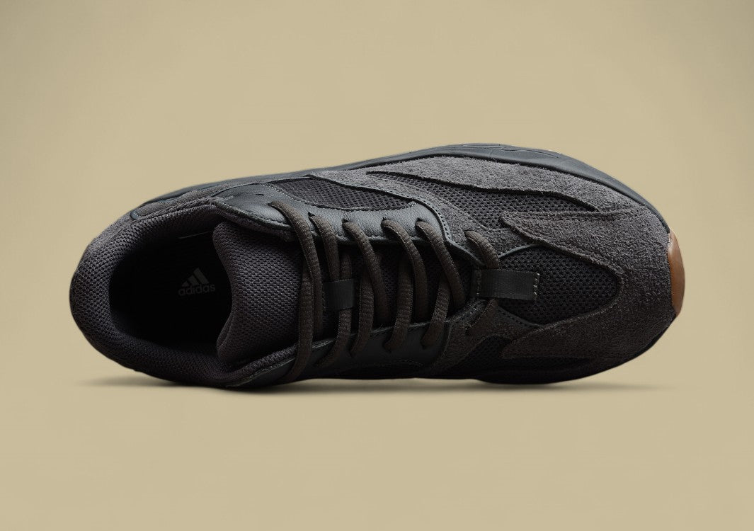 Yeezy Boost 700 Utility Black Coconut 700 All-Black Rubber Warrior Edition