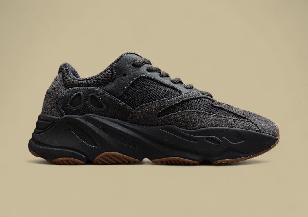 Yeezy Boost 700 Utility Black Coconut 700 All-Black Rubber Warrior Edition