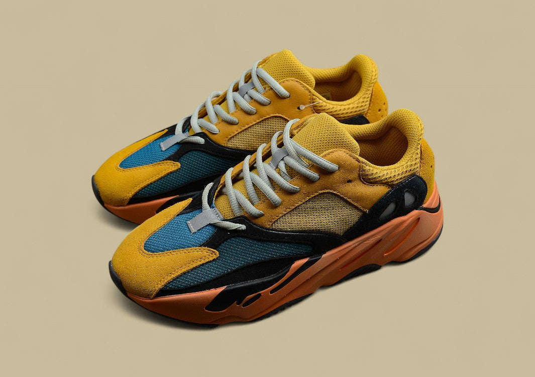Yeezy Boost 700 V3 Alien Coconut 700 Luminous Milky White Retro Dad Shoes