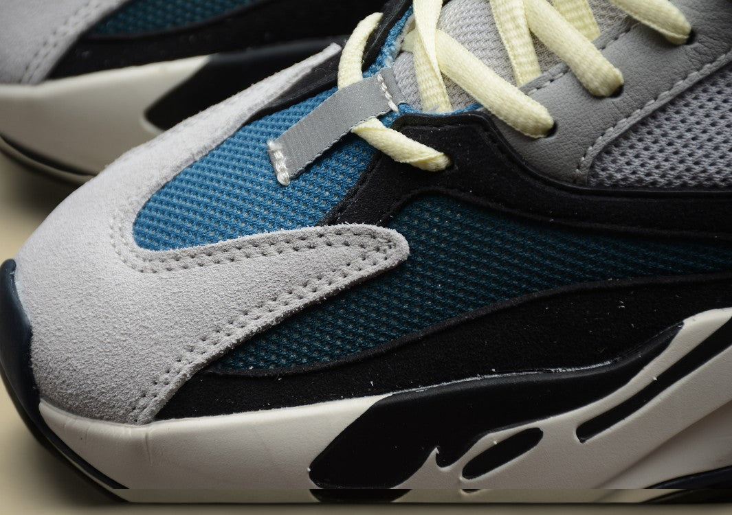 Yeezy Boost 700 Wave Runner Solid Grey Coconut Reflective Dad Shoes