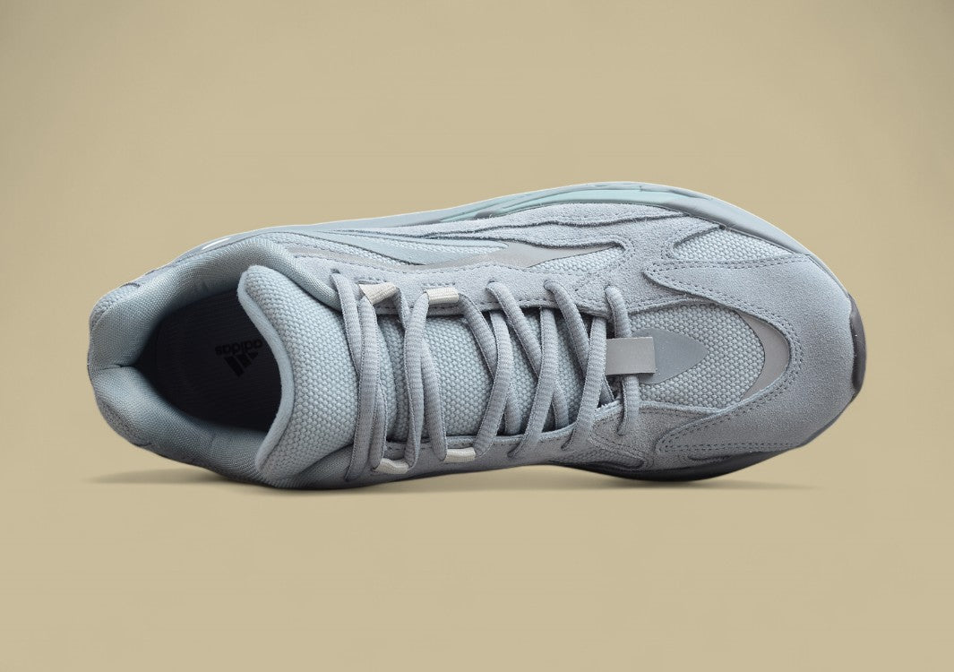 Yeezy Boost Coconut 700 V2 Grey Chunky Sneaker