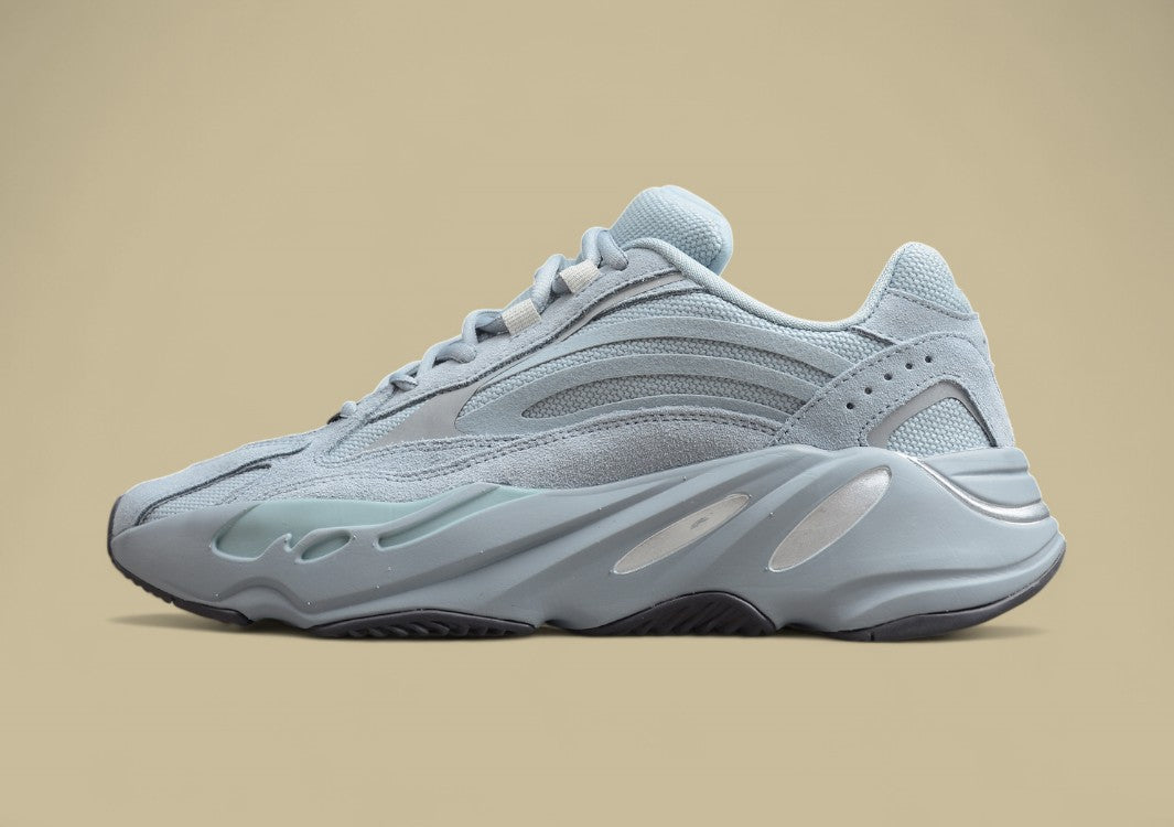 Yeezy Boost Coconut 700 V2 Grey Chunky Sneaker
