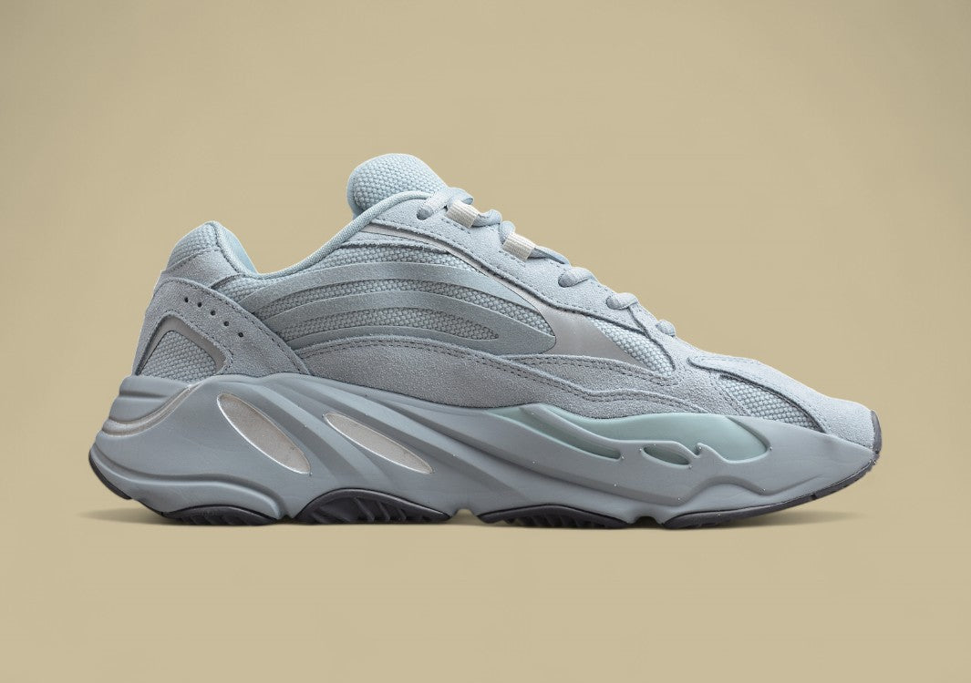 Yeezy Boost Coconut 700 V2 Grey Chunky Sneaker