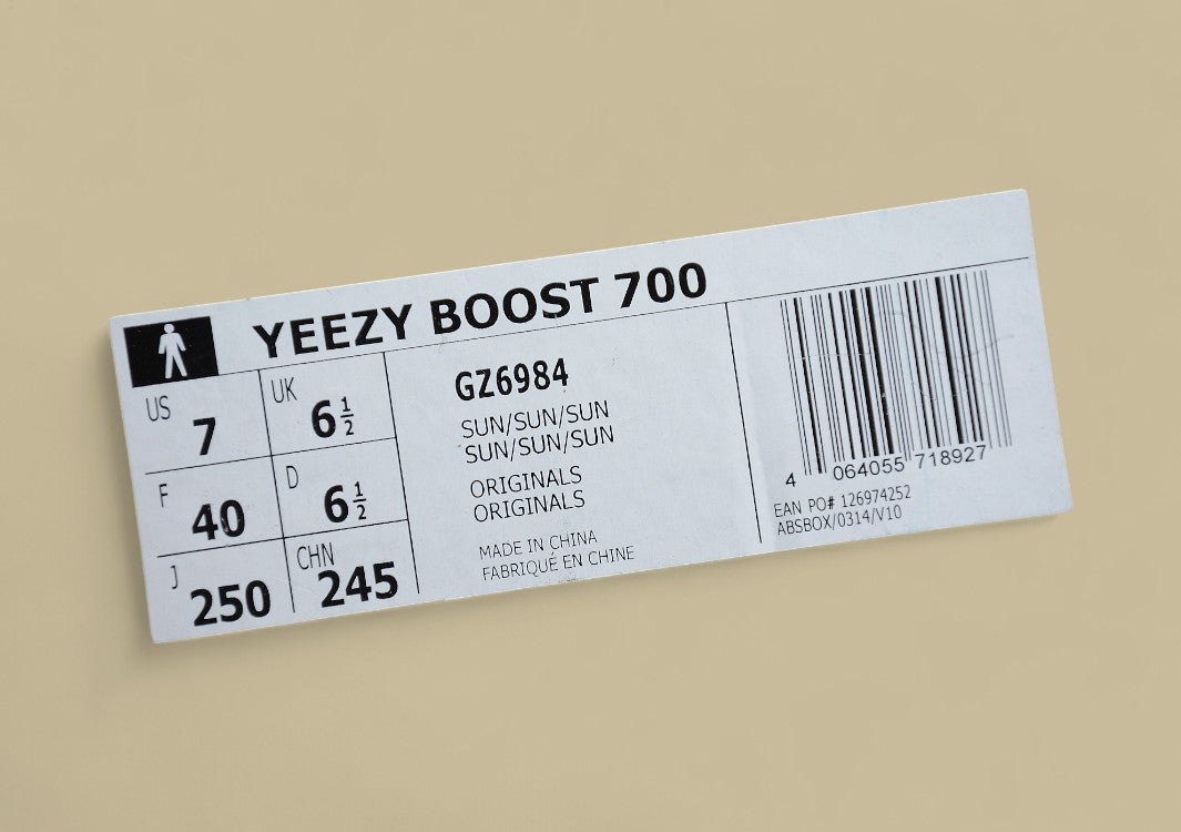 Yeezy Boost Coconut 700 V3 Alien Luminous Milky White Retro Daddy Shoes