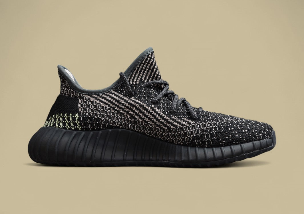 Yeezy Coconut 350 Starry Black Cost-Effective Edition