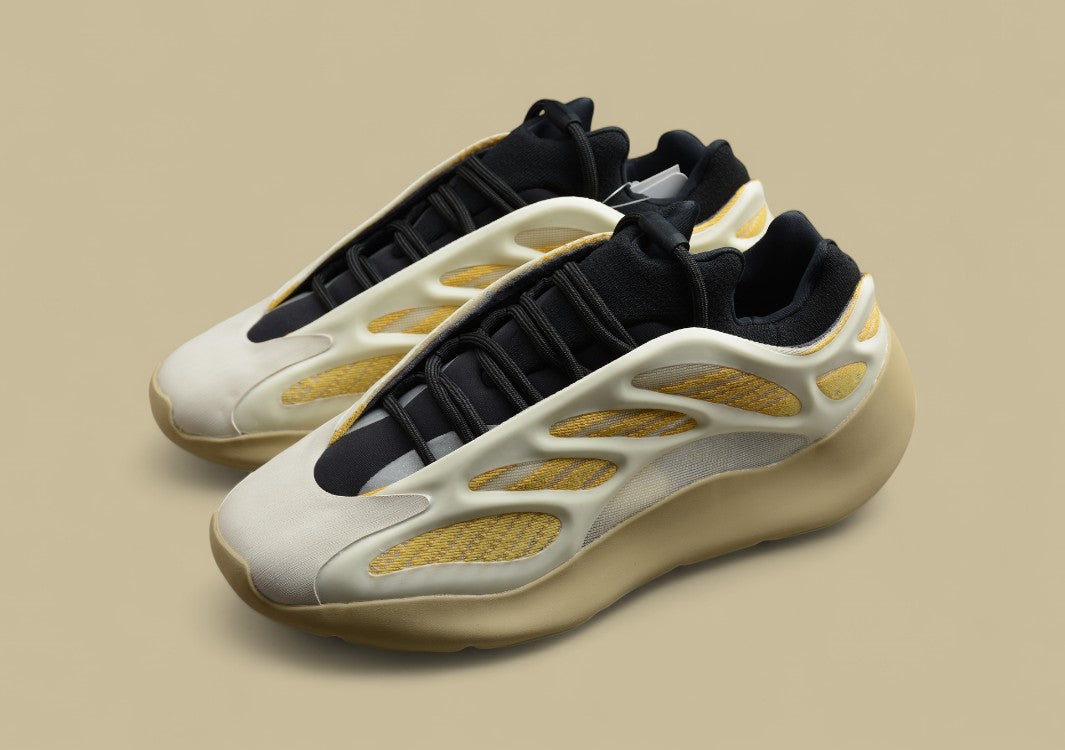 Yeezy Coconut 700 V3 "Srphym" yellow-gray