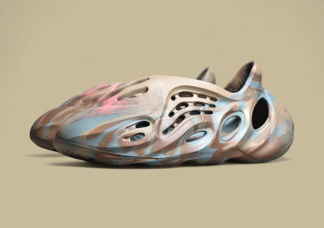 Yeezy Foam RNNR MX Sand Grey Neutral Swirls Meet Futuristic Form