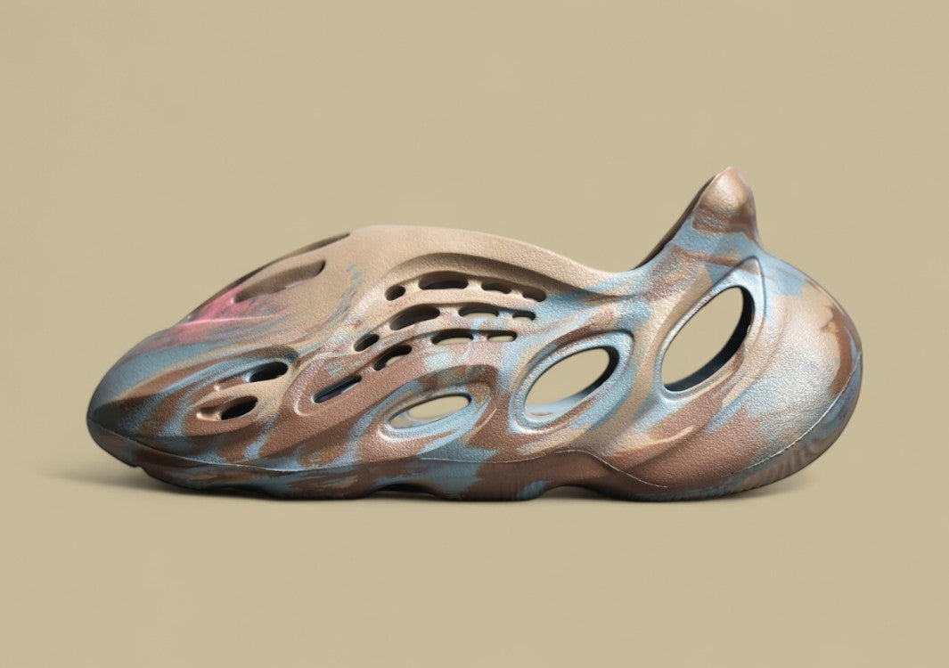 Yeezy Foam RNNR MX Sand Grey Neutral Swirls Meet Futuristic Form