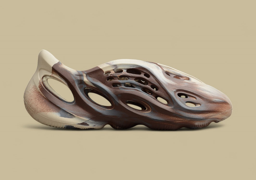 Yeezy Foam Runner "Cream Clay" Lightweight Ventilated Design