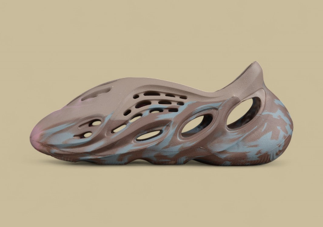 Yeezy Foam Runner MX Sand Grey Tie-Dye with Ice Blue Accents