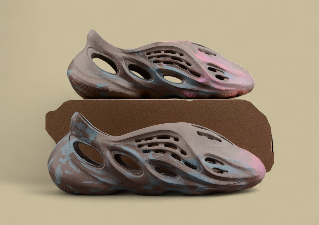 Yeezy Foam Runner MX Sand Grey Tie-Dye with Ice Blue Accents
