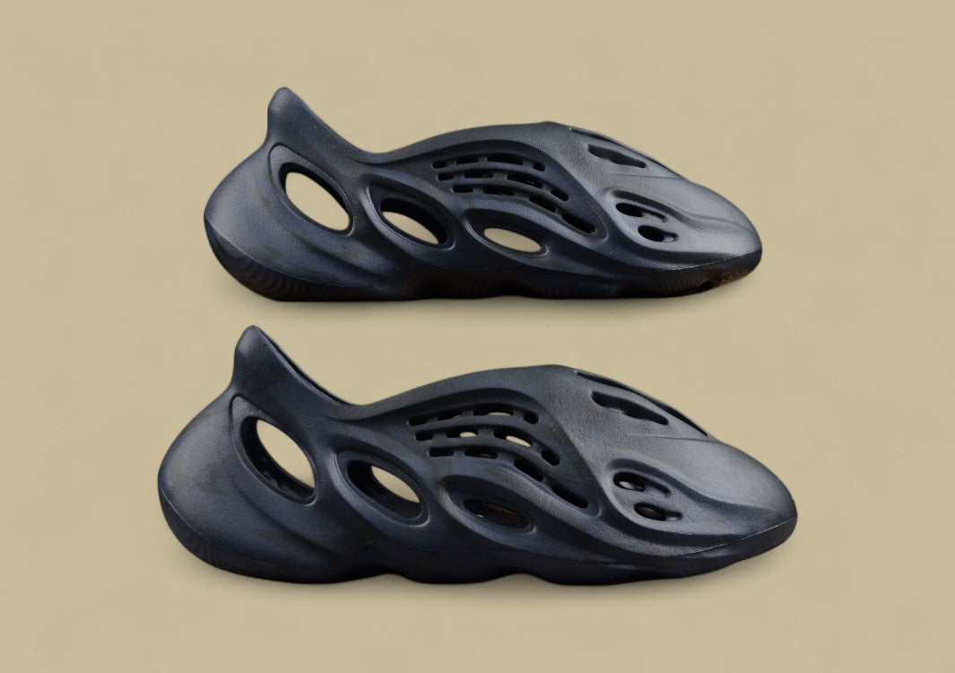 Yeezy Foam Runner Mineral Blue Midnight Blue