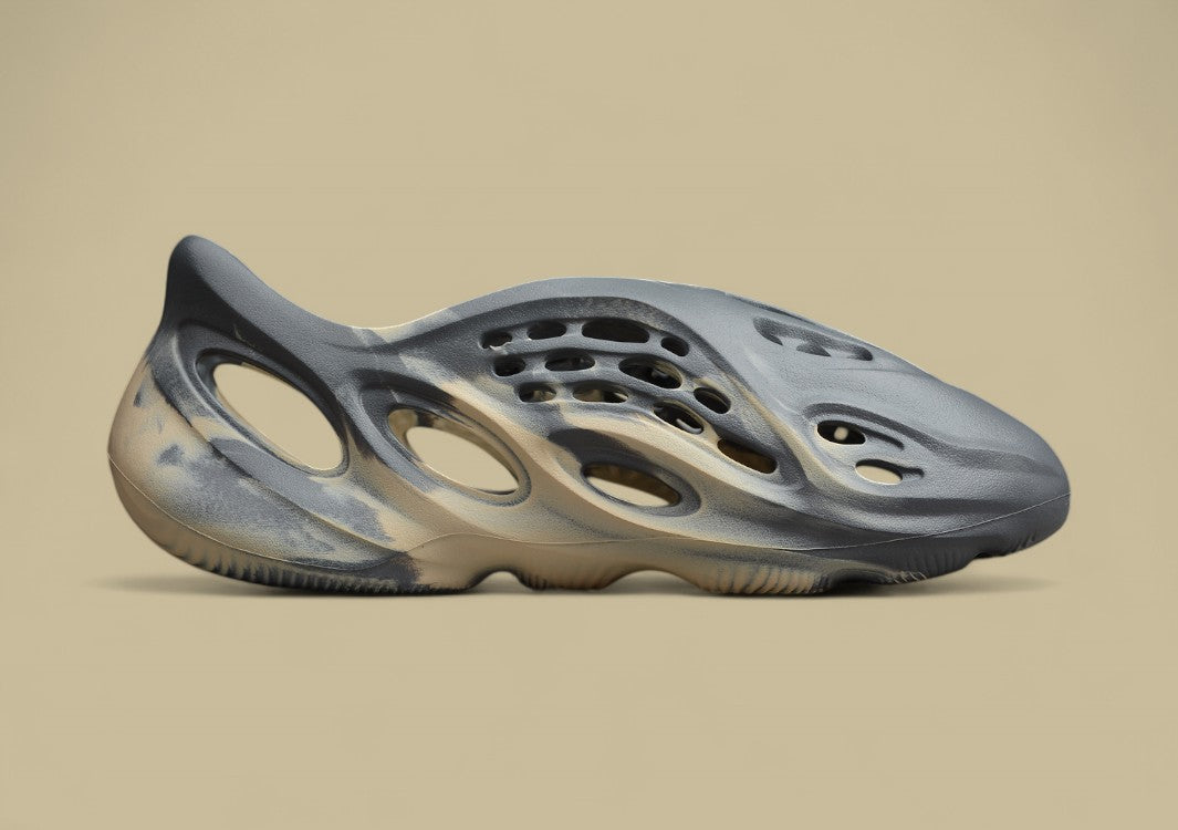 Yeezy Foam Runner "Moon Grey" Lightweight Ventilated Design