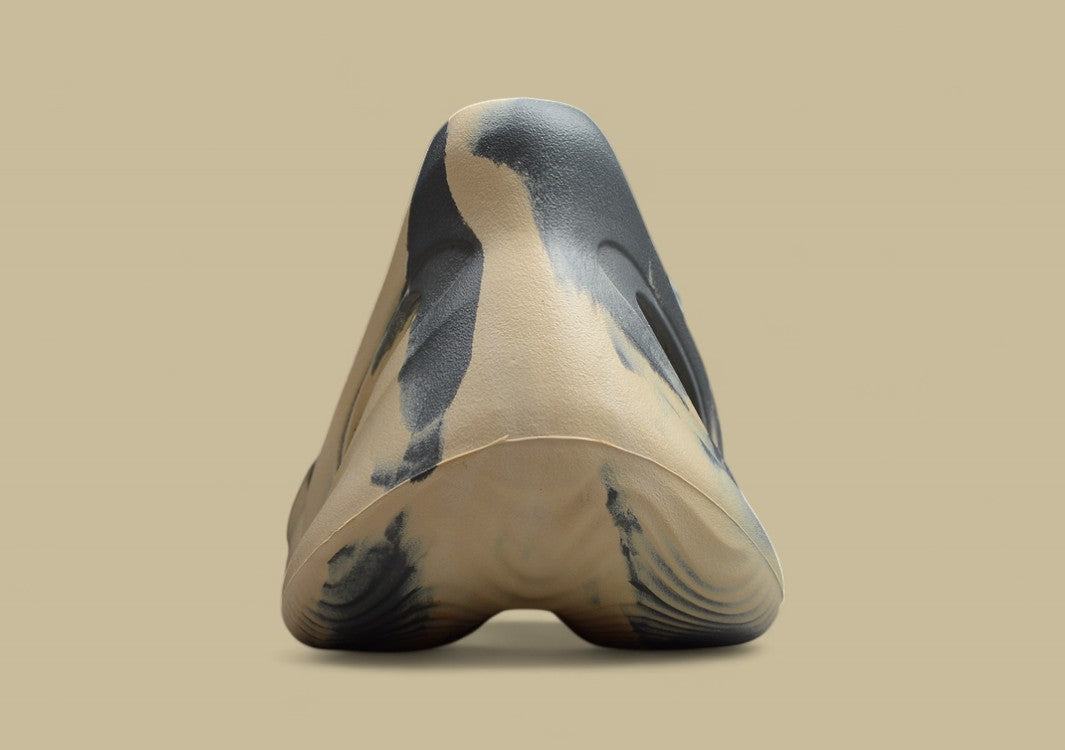 Yeezy Foam Runner "Moon Grey" Lightweight Ventilated Design