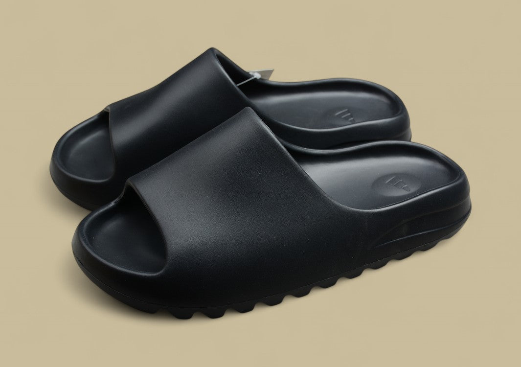 Yeezy Slide Coconut Slippers Black