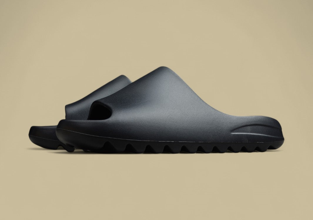 Yeezy Slide Coconut Slippers Black