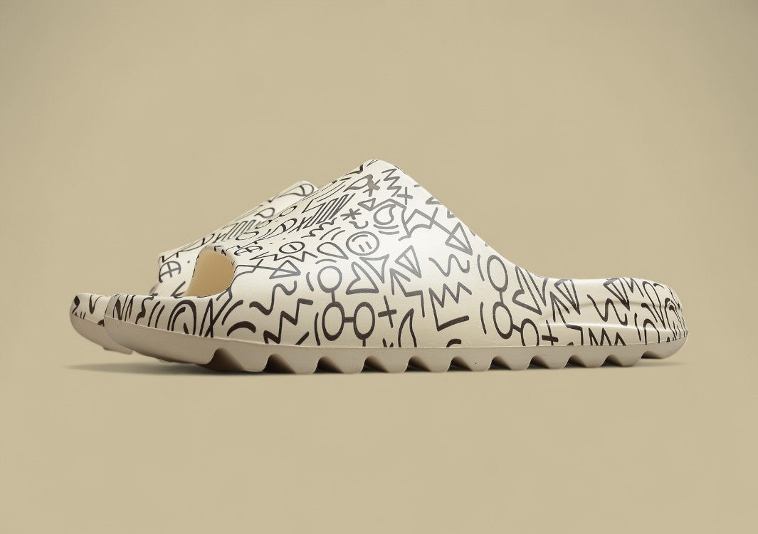 Yeezy Slide Coconut Slippers Bone White Graffiti