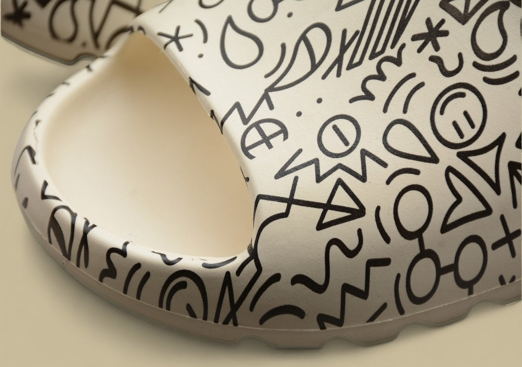 Yeezy Slide Coconut Slippers Bone White Graffiti
