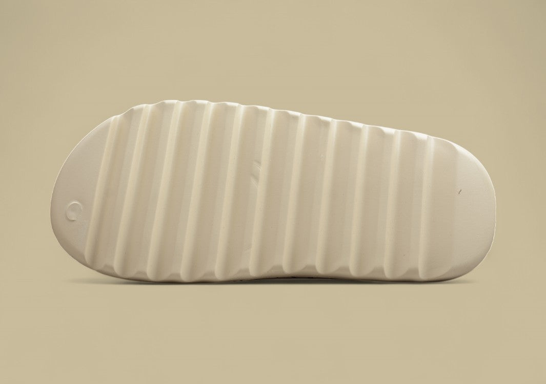 Yeezy Slide Coconut Slippers Bone White Graffiti