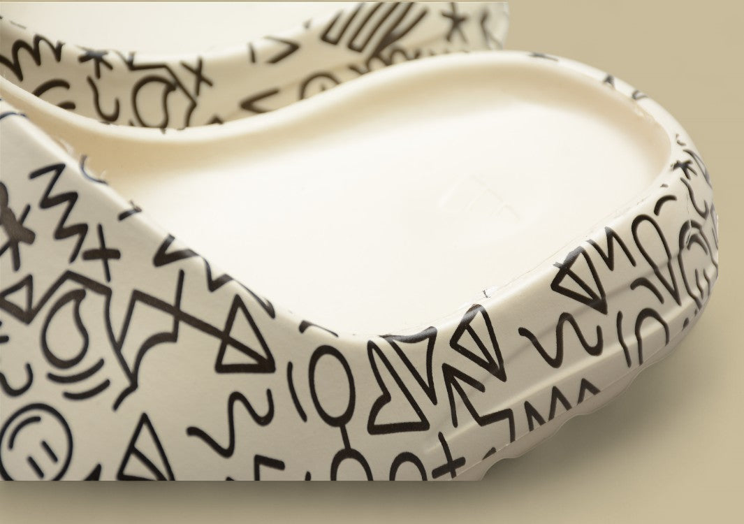 Yeezy Slide Coconut Slippers Bone White Graffiti