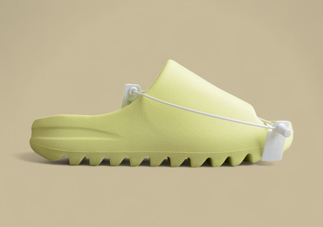 Yeezy Slide "Glow Green" Trendy Slippers Fluorescent Green Grainy Matte Coconut Half-slipper