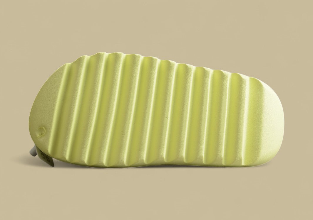 Yeezy Slide "Glow Green" trendy slippers fluorescent green