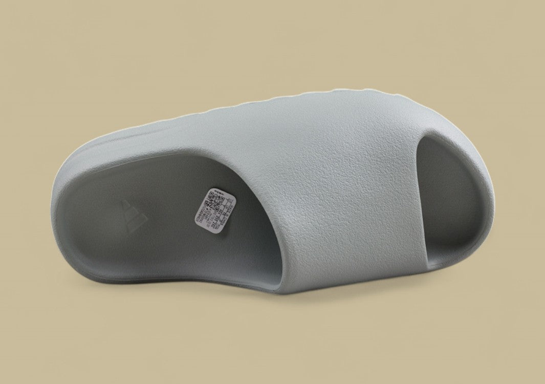 Yeezy Slide "Resin" by Kanye West – Minimalist Comfort