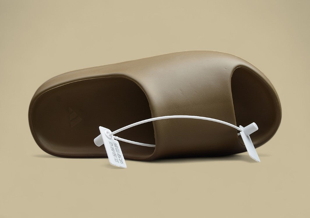 Yeezy Slide “Flax” Warm Tan Minimalist Comfort Slip-On