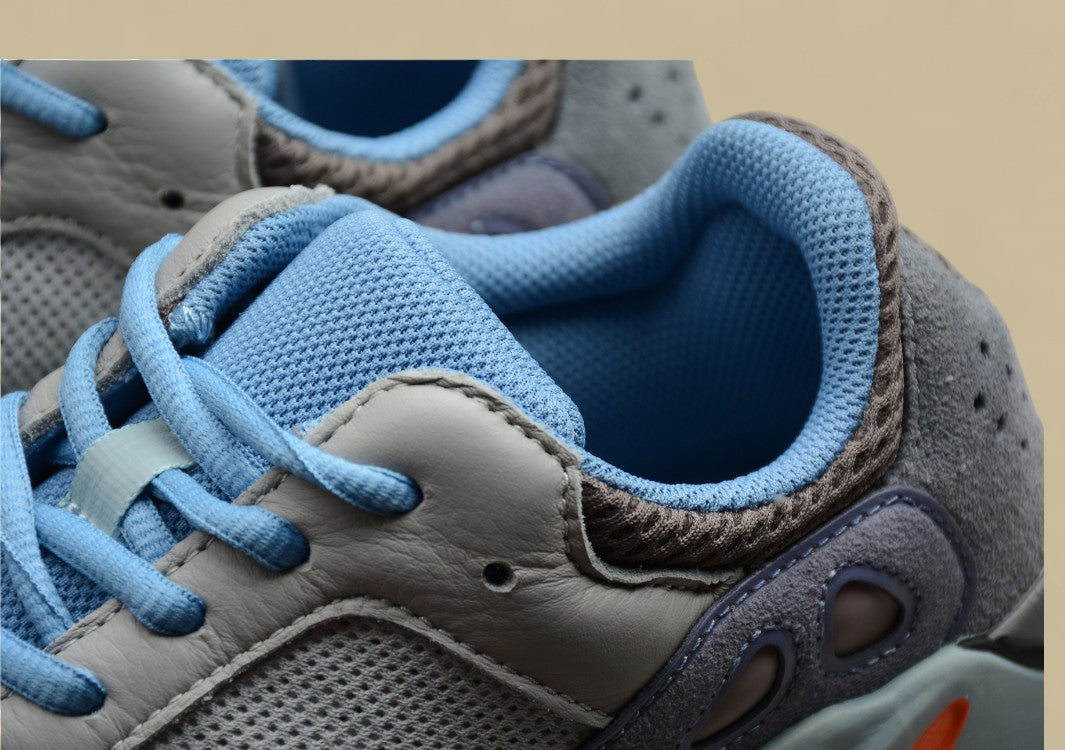 Yeezy boost 700 "Carbon Blue" Coconut