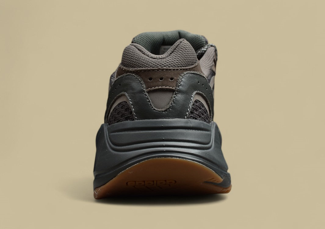 Yeezy boost 700 V2 "Geode" Geode Treasure Grey