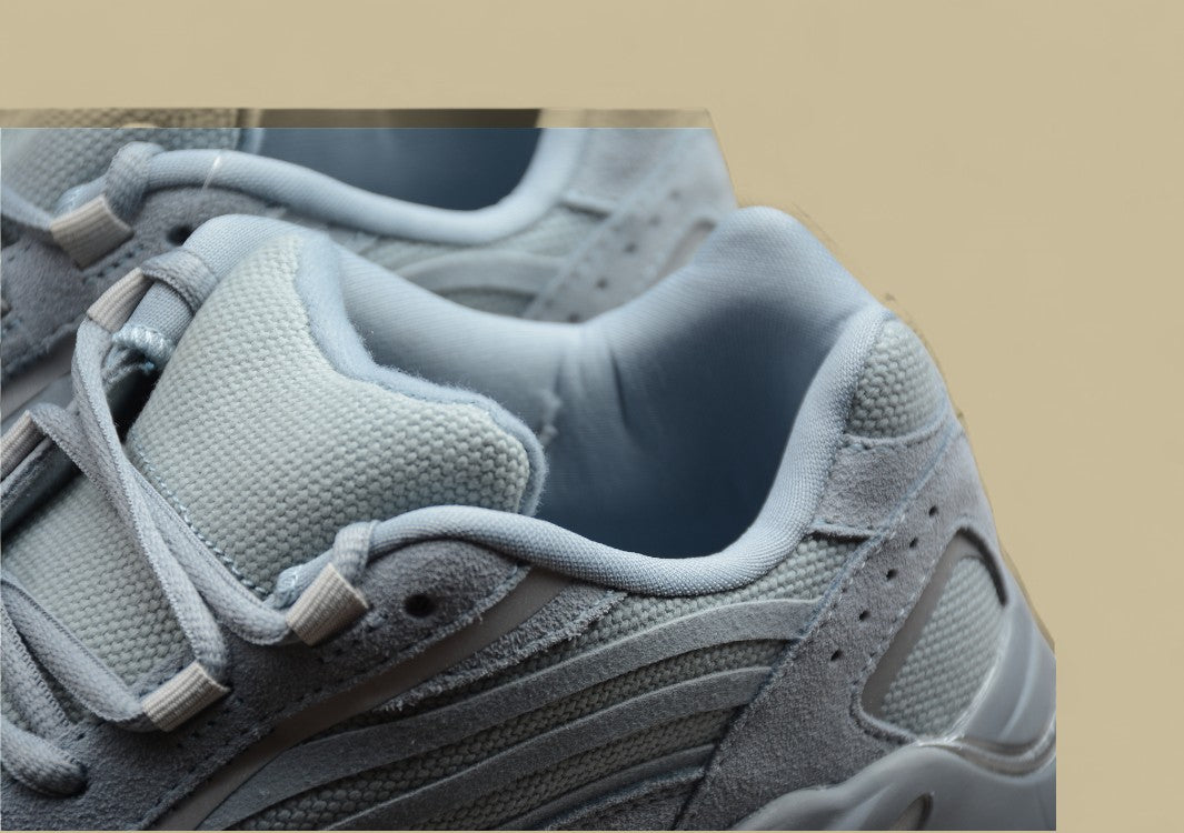 Yeezy boost 700 V2 "Hospital Blue" Haze Blue