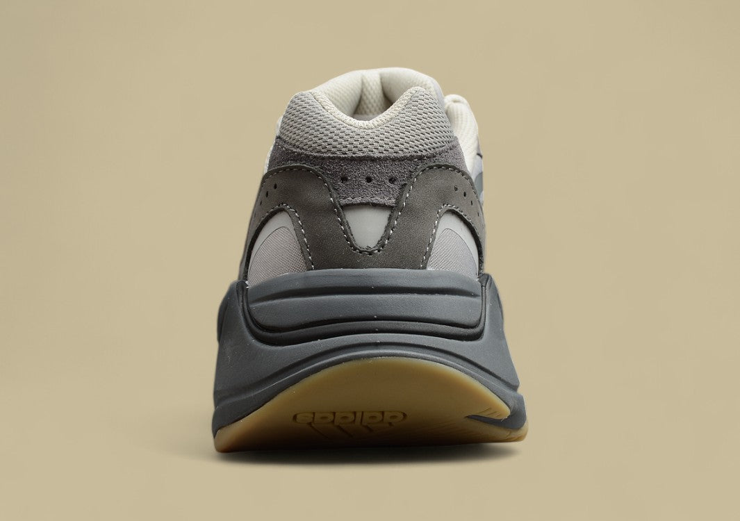 Yeezy boost 700 V2 "Tephra" Volcanic Brown Gray
